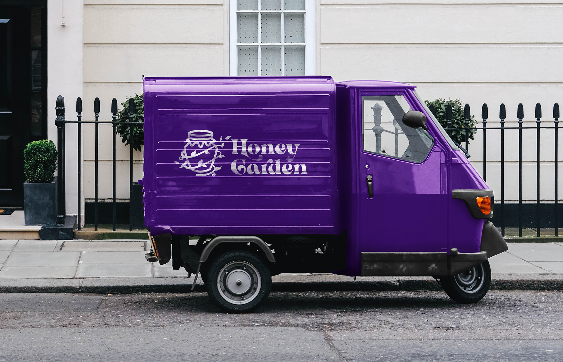 Piaggio Truck Mockup